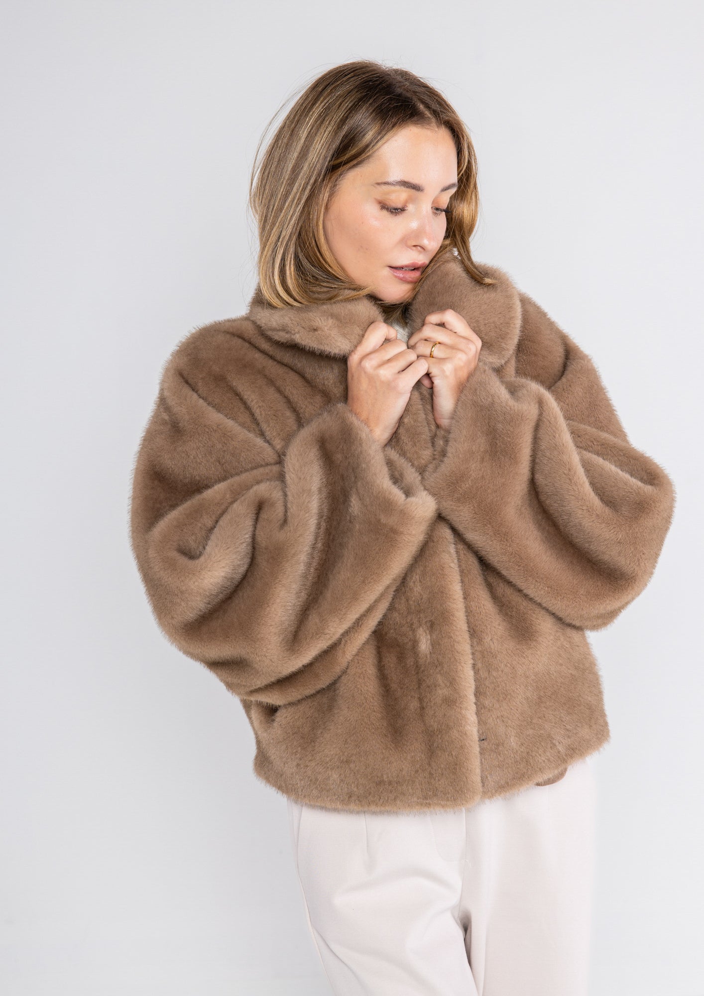 Eco pelliccia donna Lokita LOK26184