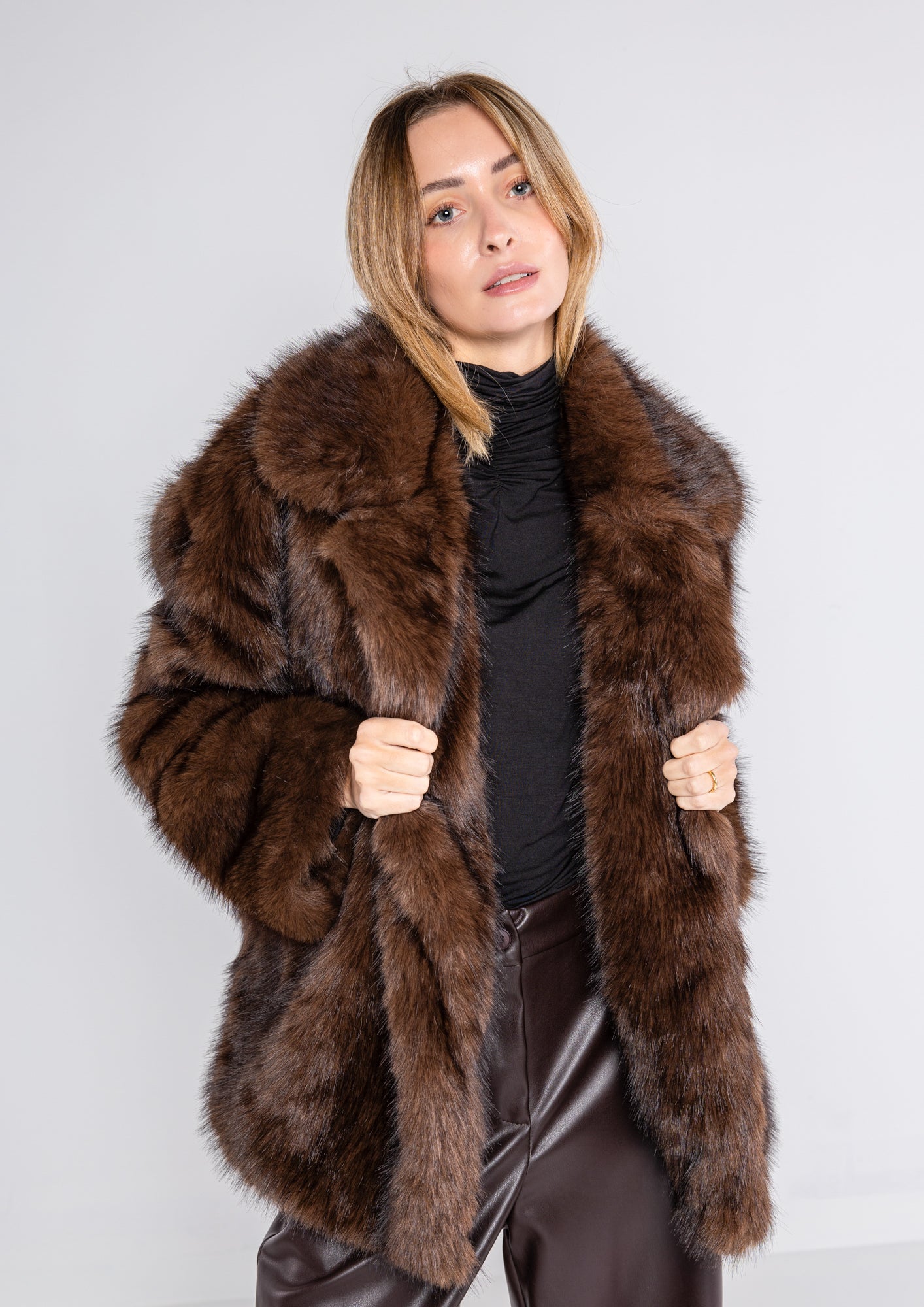 Eco pelliccia donna Lokita LOK8312